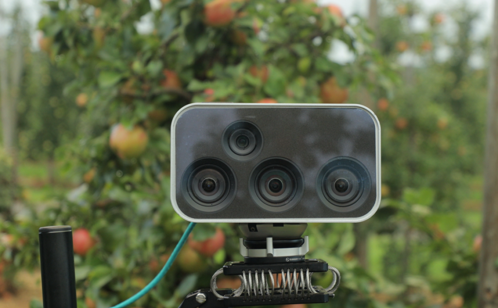 Apple pruning technology developed by Vivid Machines